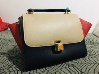 (Kategori: ) berada di . Dikirim oleh bigwow_stuff (ID iklan 1139731120, Gambar 1). Deskripsi: .