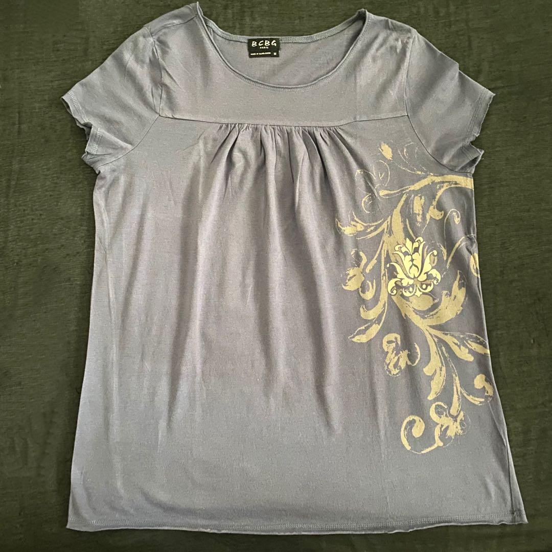 BCBG PARIS PRINTED SHIRT (Category: Shirts) located in Taguig. Submitted by thatswhatshesells (Listing ID 1139737950, Image 1). Description: - 💯% Authentic BCBG Paris - Once Used - Size: US Medium (Fits Large) - Color: Shade of Very Peri - Guaranteed Authentic from the US - RFS: Decluttering - MOP: BDO; GCash - Delivery c/o Buyer - No Return; No Exchange .