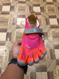 (Category: ) located in . Submitted by master_of_brands (Listing ID 1139782755, Image 1). Description: .