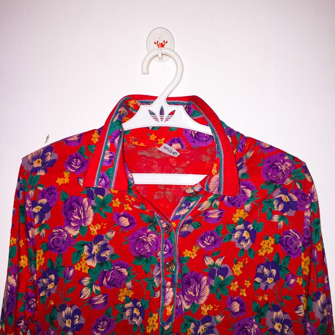 Vintage floral sweater (Category: Coats, Jackets and Outerwear) located in Cavite. Submitted by nopalitos (Listing ID 1139784461, Image 2). Description: from thrift stores.