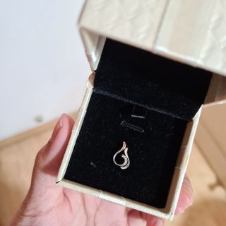 (Category: ) located in . Submitted by clothesstuffneverythingnice (Listing ID 1139941576, Image 1). Description: .