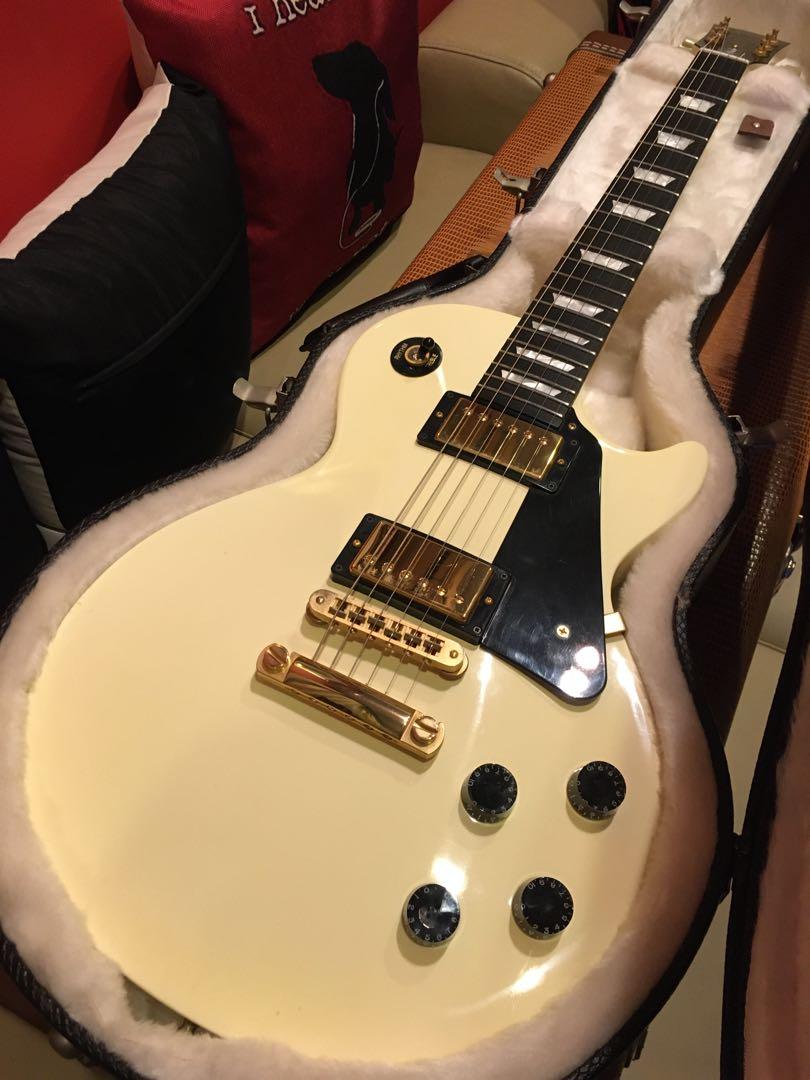 ??⚱️ Gibson Les Paul Studio Alpine White Gold w/ Ebony Fretboard 2009  ⚱️?? electric guitar, Hobbies & Toys, Music & Media, Musical Instruments  on Carousell