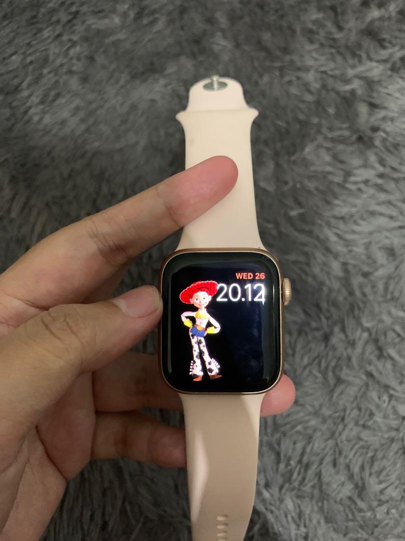 Apple Watch Series 6 Fesyen Wanita Jam Tangan di Carousell