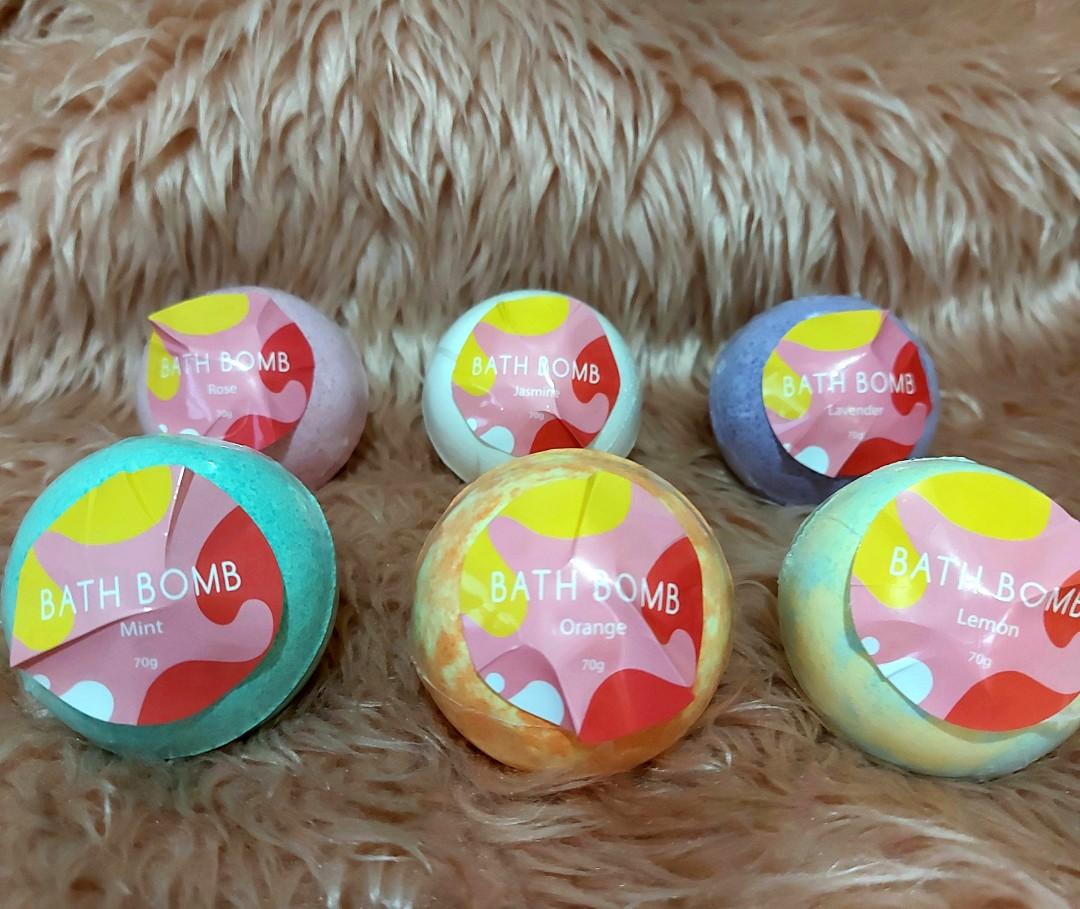 Bath Bomb 70g (Category: Bathtub & Bath Accessories) located in Paranaque City. Submitted by shopwithmomsh (Listing ID 1140034816, Image 3). Description: Bath Bomb 70g‼️ Available scents -mint -orange -rose -jasmin -lavander -grapefruit -chamomile -sakura -tea tree Suitable for kids aged 5 years and above‼️ 80 pesos each‼️.
