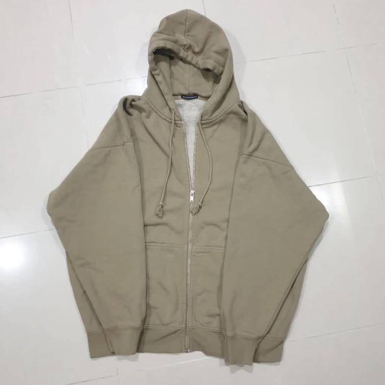 Brandy Melville Christy Malibu California Zip Up Brown Hoodie Jacket,  Women's Fashion, Coats, Jackets and Outerwear on Carousell