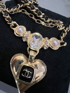 (Category: ) located in . Submitted by chanel1993 (Listing ID 1139886022, Image 1). Description: .