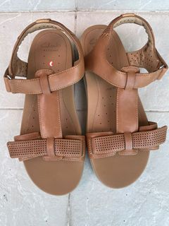 (Category: ) located in . Submitted by misshopping (Listing ID 1139926352, Image 1). Description: .
