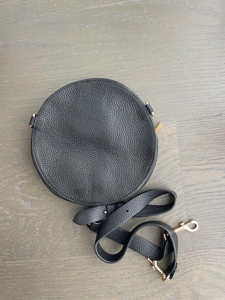Cuyana circle sales belt bag
