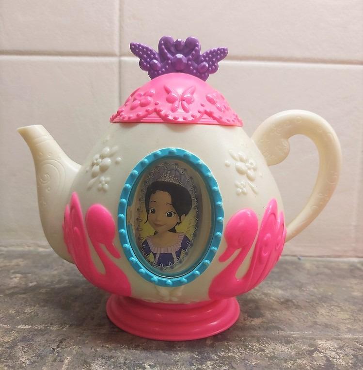 Disney Junior PRINCESS SOFIA Electronic Tea Party Set (Category: Kids Toys) located in Quezon City. Submitted by charliebrown_olx (Listing ID 1139909569, Image 3). Description: Brand: Jakks Pacific Series: Disney Junior PRINCESS SOFIA Item: ELECTRONIC TEA PARTY SET Classification: Good As New Condition: except for the stained battery console everything else is Mint and working. No Box Price: P450.00 TERMS & CONDITIONS: 1. C.O.D. Can meet buyers a