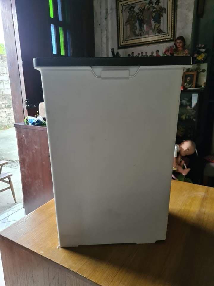 Eban Kitchen Pedal Pail, Furniture & Home Living, Cleaning & Homecare