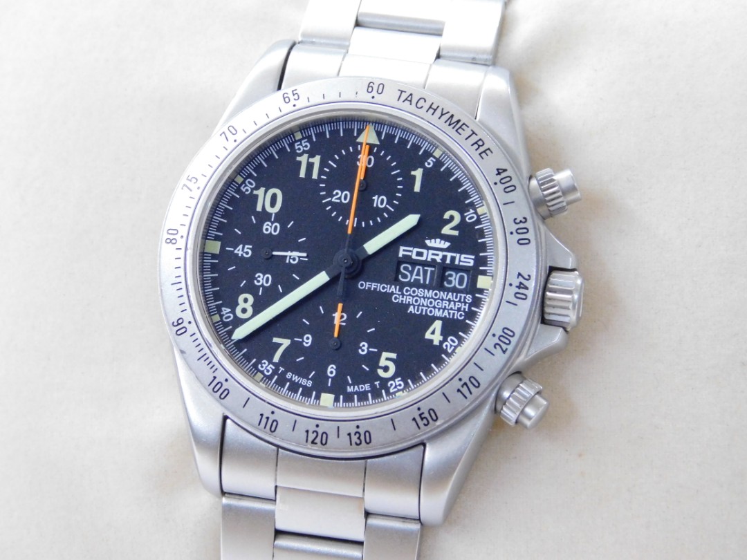 Fortis cosmonaut hotsell chronograph