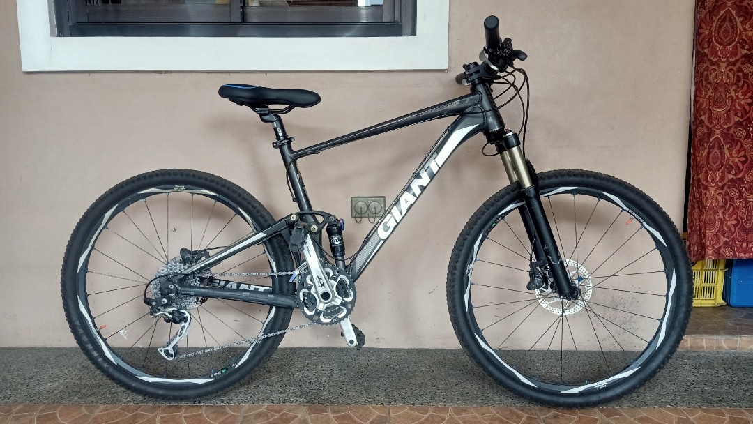 Giant anthem x 4.0 Sports Equipment Bicycles Parts Bicycles
