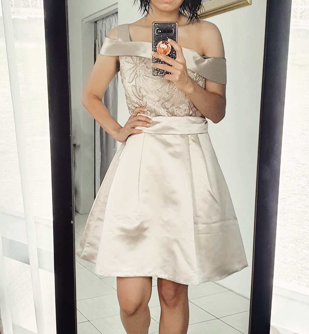 Gold party dress, Fesyen Wanita 