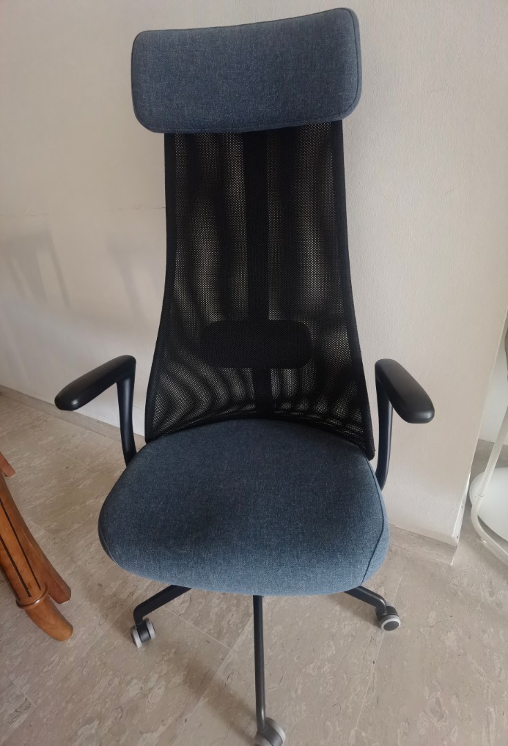 IKEA JARVFJALLET office chair with armrest, blue, Furniture & Home