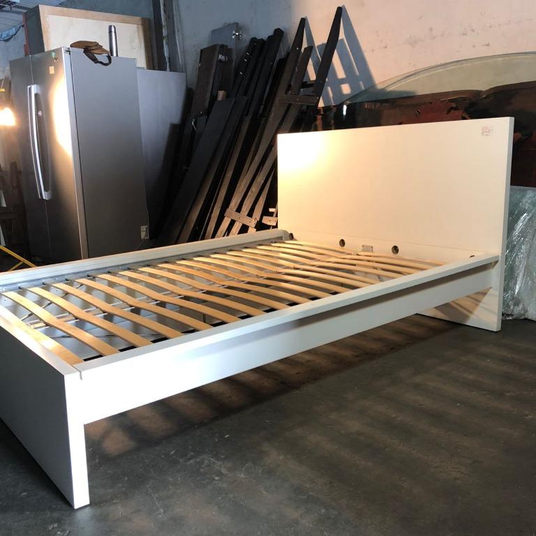 IKEA MALM Queen Size Bed Frame with 2 Storage Box / IKEA MALM Rangka