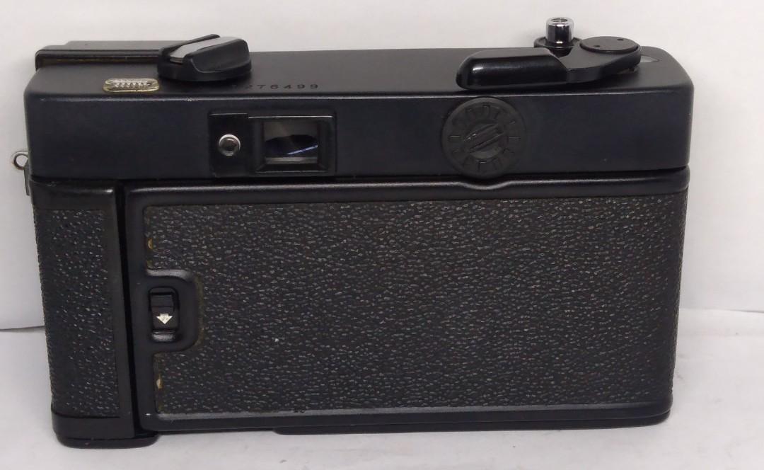 Konica C35 camera (Category: Cameras) located in Las Pinas. Submitted by film101 (Listing ID 1139880068, Image 2). Description: 📷Konica C35 film camera Well known camera 📝BEST FOR OUTDOOR ONLY 📌INCLUSION:pouch, filter ring 💕YOUR NOT LOST TO SHOOT ON THIS CAMERA THE METER TELLS YOU IN THE FINDER IF UNDEREXPOSURE. 🕵️‍♂️Condition of camera ✔️Clean optics ✔️Clean finder ✔️Meter working ✔️Cosmetics :pics up ✔️Shutter working ✔️Aperture blades-sna