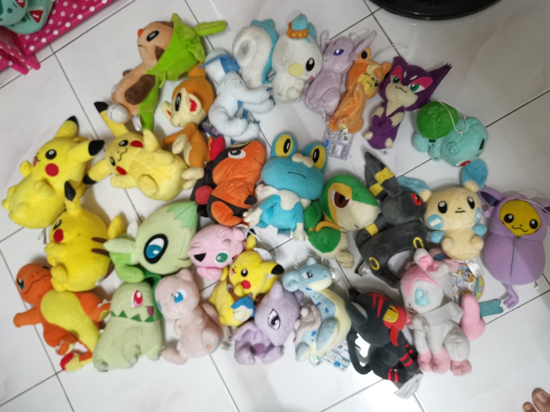 Ky Small Pokemon Toys Games Action Figures Collectibles On Carousell