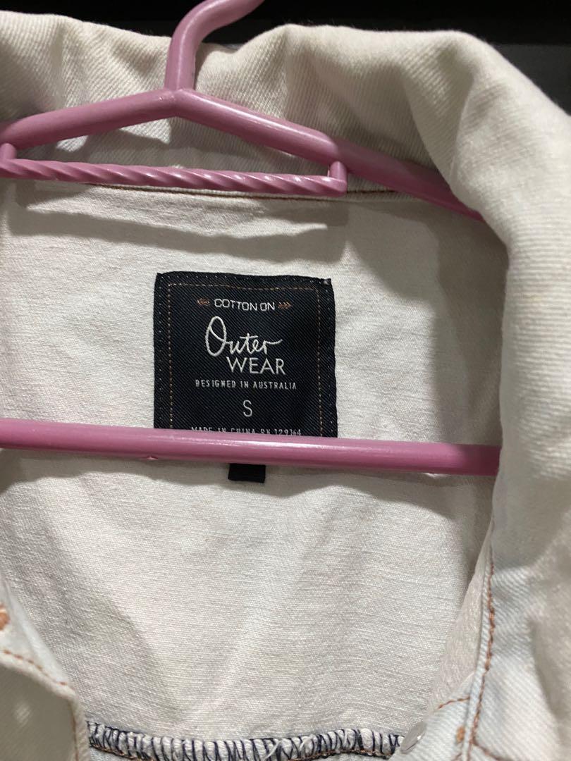 Maong Vest, Women's Fashion, Coats, Jackets and Outerwear on Carousell