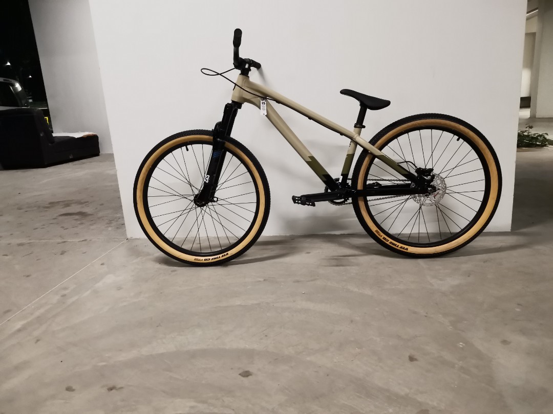 Mtb Dirt Jump 2021 Polygon Trid maybe 1 and only in SG Sports