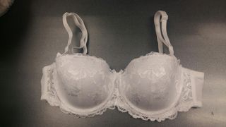 （分類：）位於 。 由 outlet.sell 提交（商品編號 1139920128，圖片 1）。簡介： 。