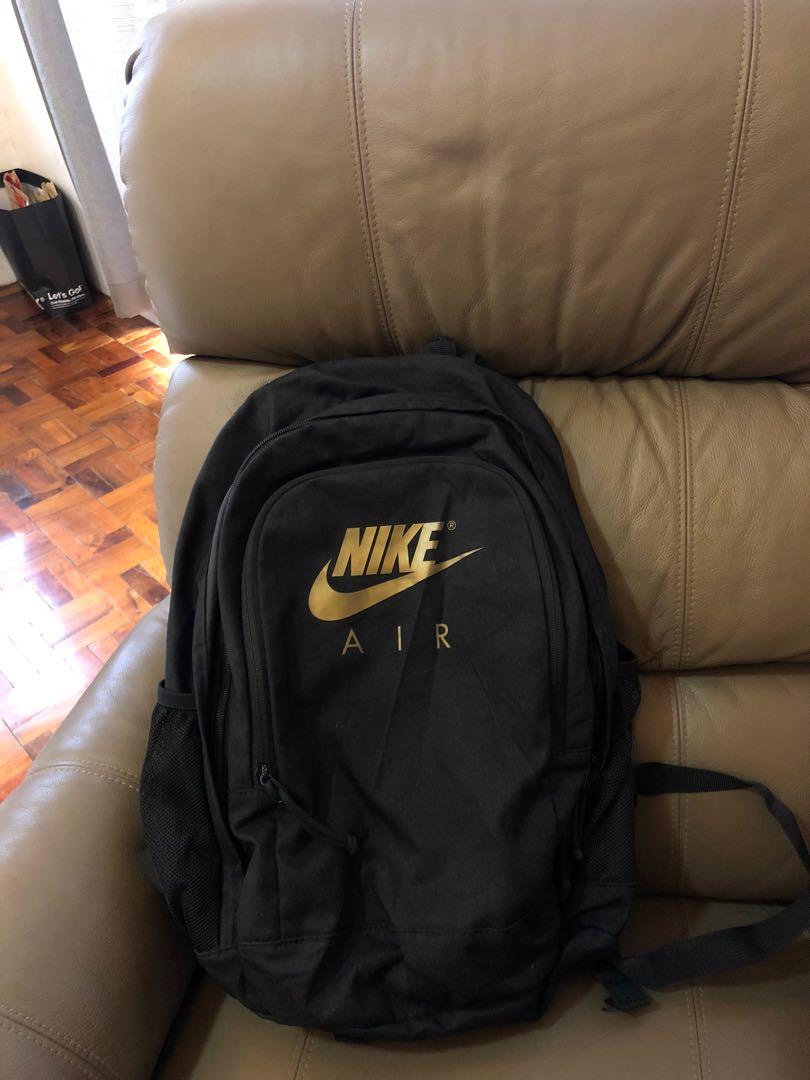 plain black nike backpack