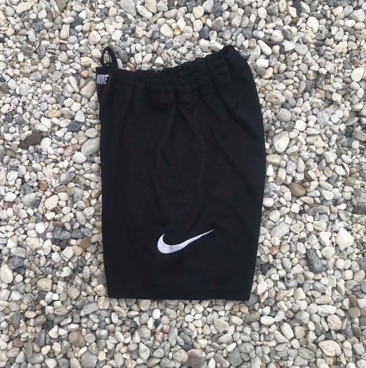 NIKE SHORT PANTS VINTAGE, Fesyen Pria, Pakaian , Baju Luaran di Carousell