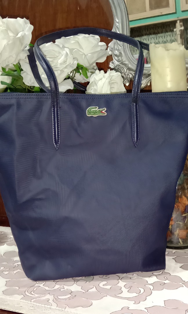 Original lacoste logo bag deals