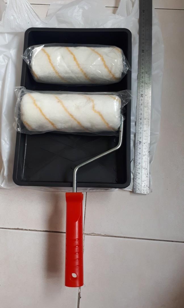 Paint Roller Set (Category: Other Home Decor) located in Singapore. Submitted by allenlwc (Listing ID 1139912521, Image 2). Description: 7" paint roller set. Brand new & selling as it is..
