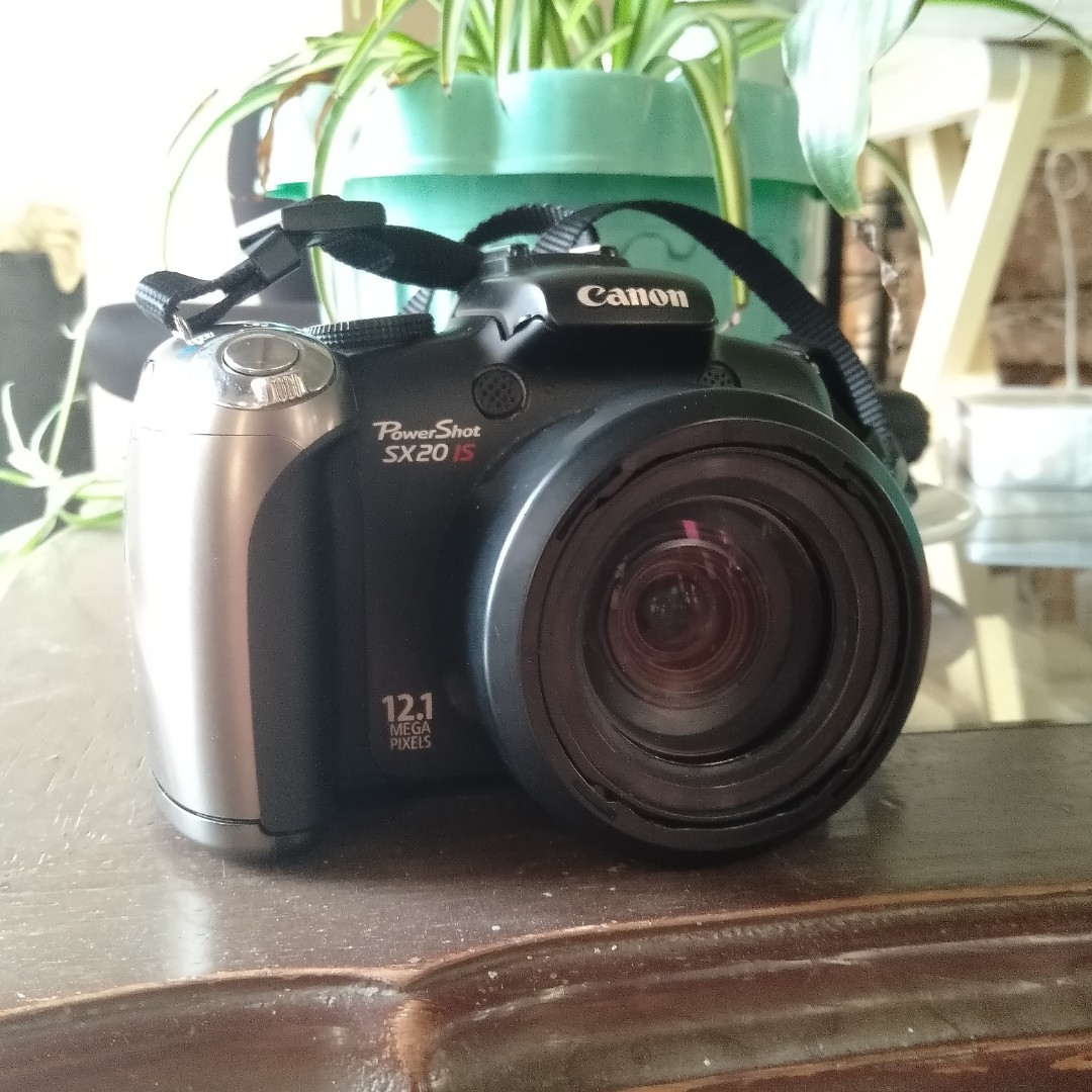 PowerShot SX20 IS, Photography, Cameras on Carousell