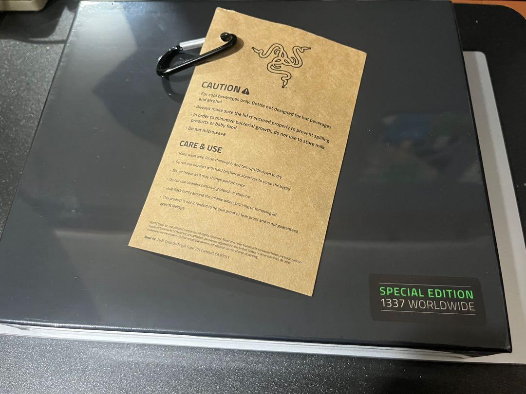 Razer Phone 1 Special Edition (Category: Android Others) located in Makati City. Submitted by luisbiton (Listing ID 1140044355, Image 1). Description: Razerphone 1 rp1 Special Edition Only 1337 units produced Youtube link review https://www.youtube.com/watch?v=DmvQhIIG2n0 Ultra rare razerphone 1 Special Edition comes with a green triple-headed snake logo very collectible unit For Die-hard Razer fans Super nego Released 2017, November 158.5 x 77.7