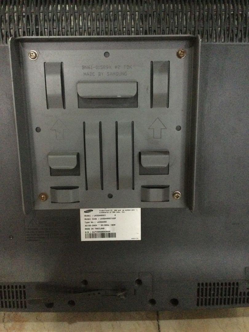 Samsung (Category: TV) located in Quezon City. Submitted by lftanco (Listing ID 1139947365, Image 3). Description: Samsung LA32A450C1 lcd tv. Working but Problem with power on. Picture and sound okay.