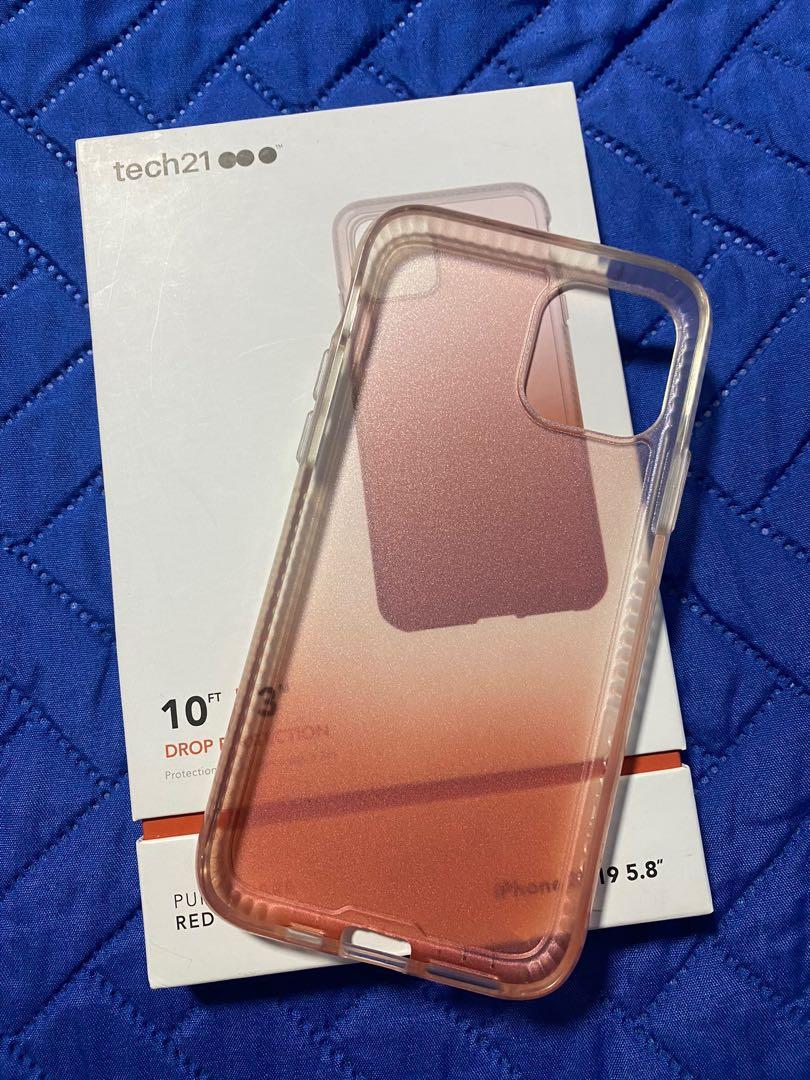 Tech 21 ombre for 11 pro (Category: Cases & Sleeves) located in Quezon City. Submitted by curated_bellas (Listing ID 1139854666, Image 2). Description: Like new Used a couple of times.