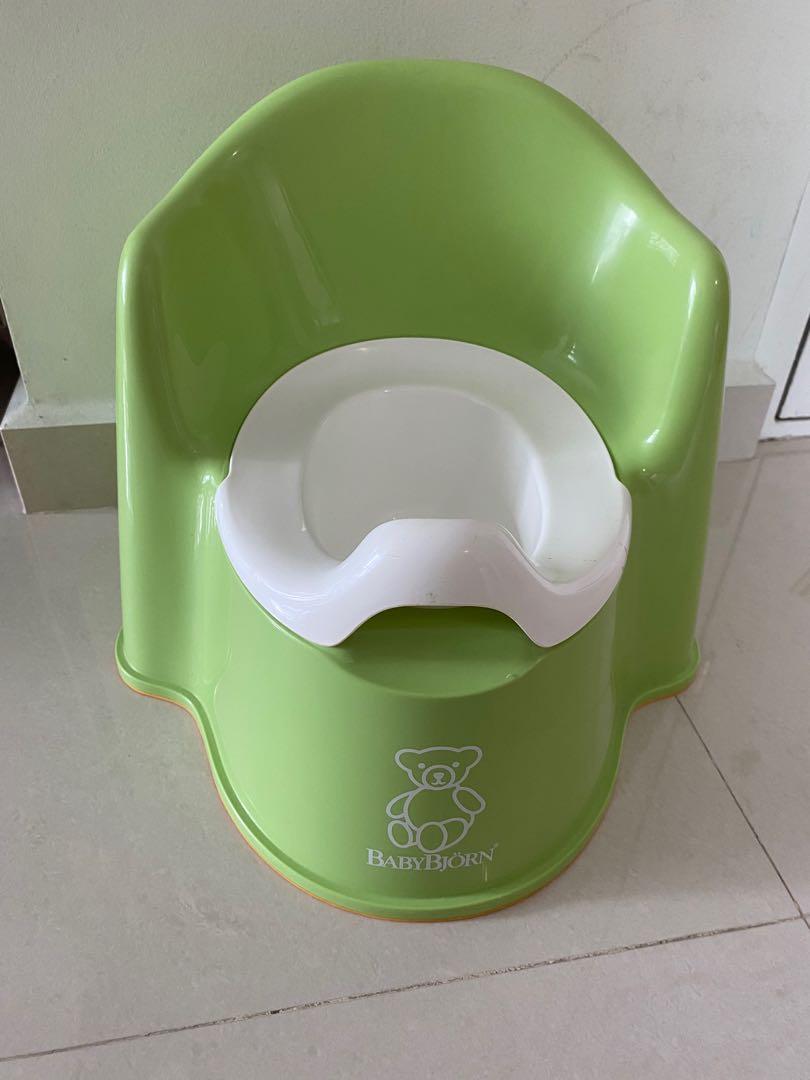 Toilet training seat (brand new), Babies & Kids, Bathing & Changing