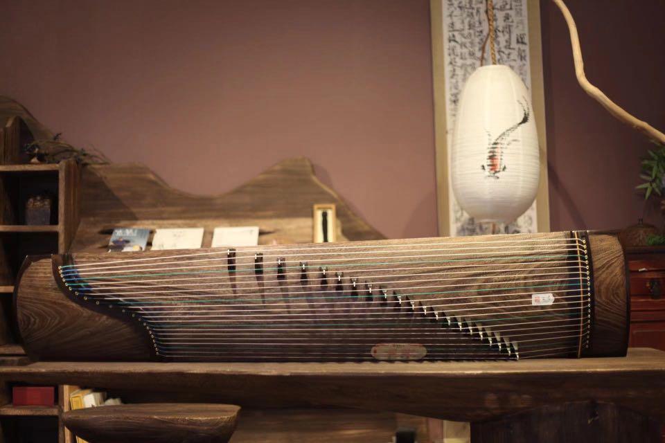 Top Professional Guzheng Made in JapanGuzheng made by a master, Hobbies