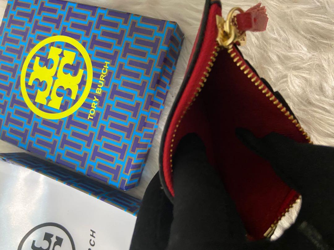 Tory burch slim cardholder ox wallet preorder (Category: Luxury Bags & Wallets) located in Mandaluyong City. Submitted by japanandsingaporeluxepreloved (Listing ID 1139943672, Image 3). Description: Additional 150 for dustbag and box.