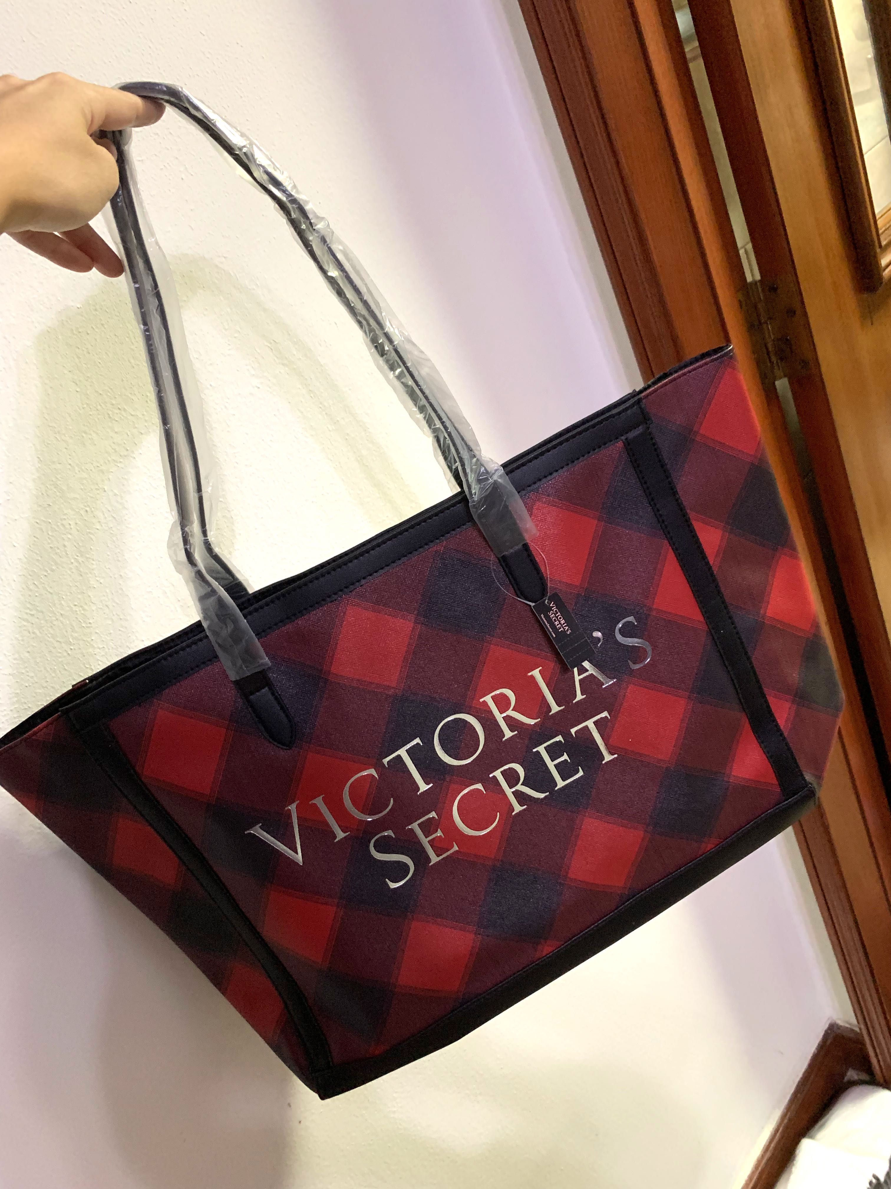 Victoria s Secret special edition seasonal tote bag Victoria s secret beach bag Women s Fashion Bags Wallets Tote Bags on Carousell