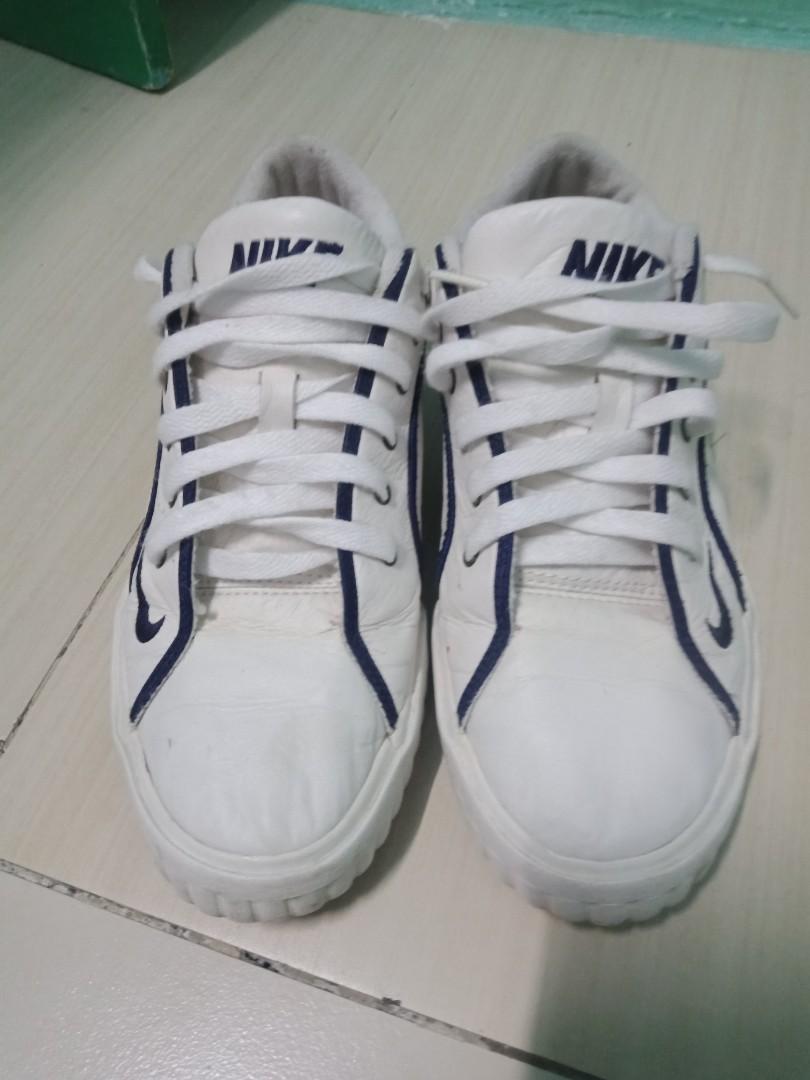 mens vintage nike shoes