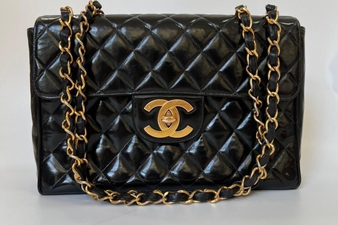 🦄 sighting! Chanel big CC jumbo square flap bag Series 3 Hologram Card  Dustbag Entrupy e cert Complementary strap shortener Size: L 30 …