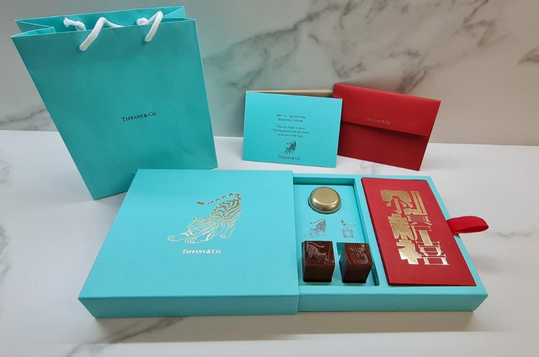 Tiffany and co packaging shop