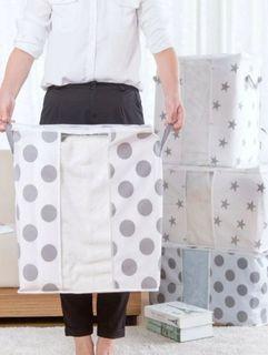 2 Star Print Quilt Storage Bag