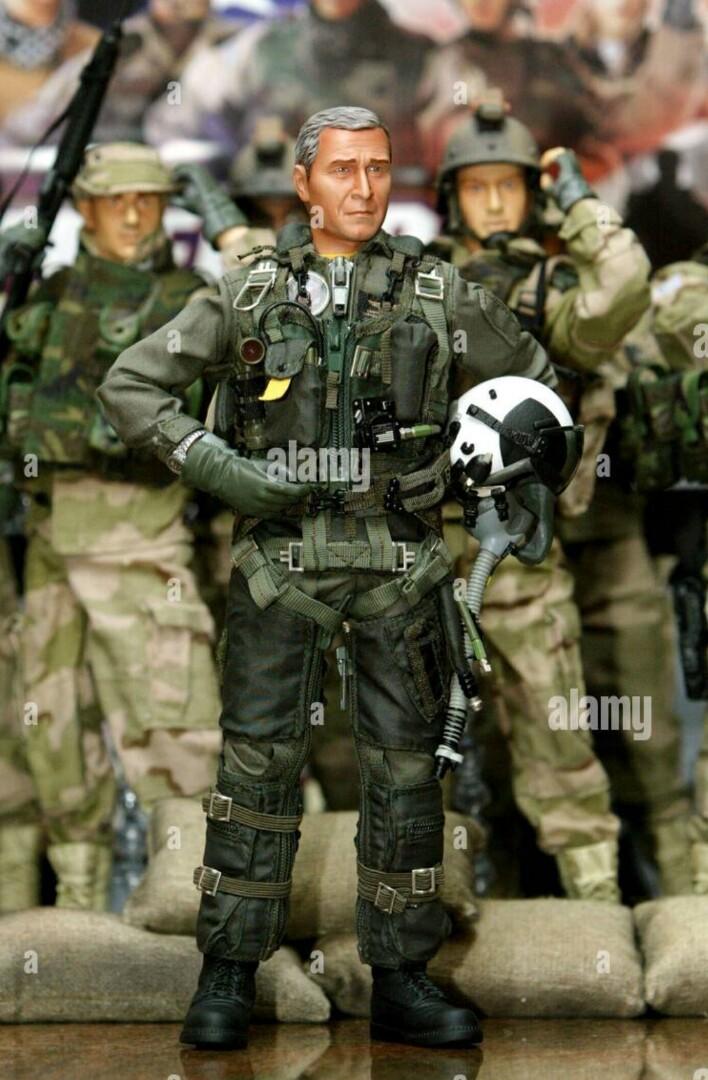 ミリタリー ELITE FORCE E W. BUSH AVIATOR Blue Box Elite Force Aviator: George W. Bush U.S. President