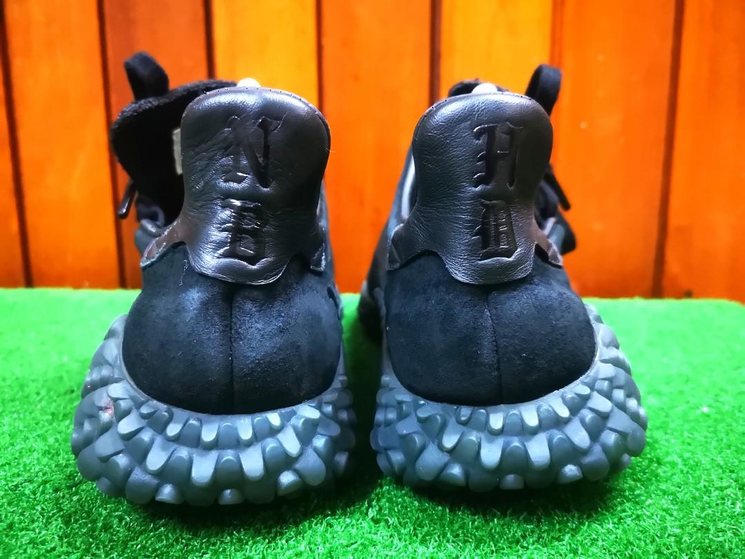 Adidas kamanda boost sales