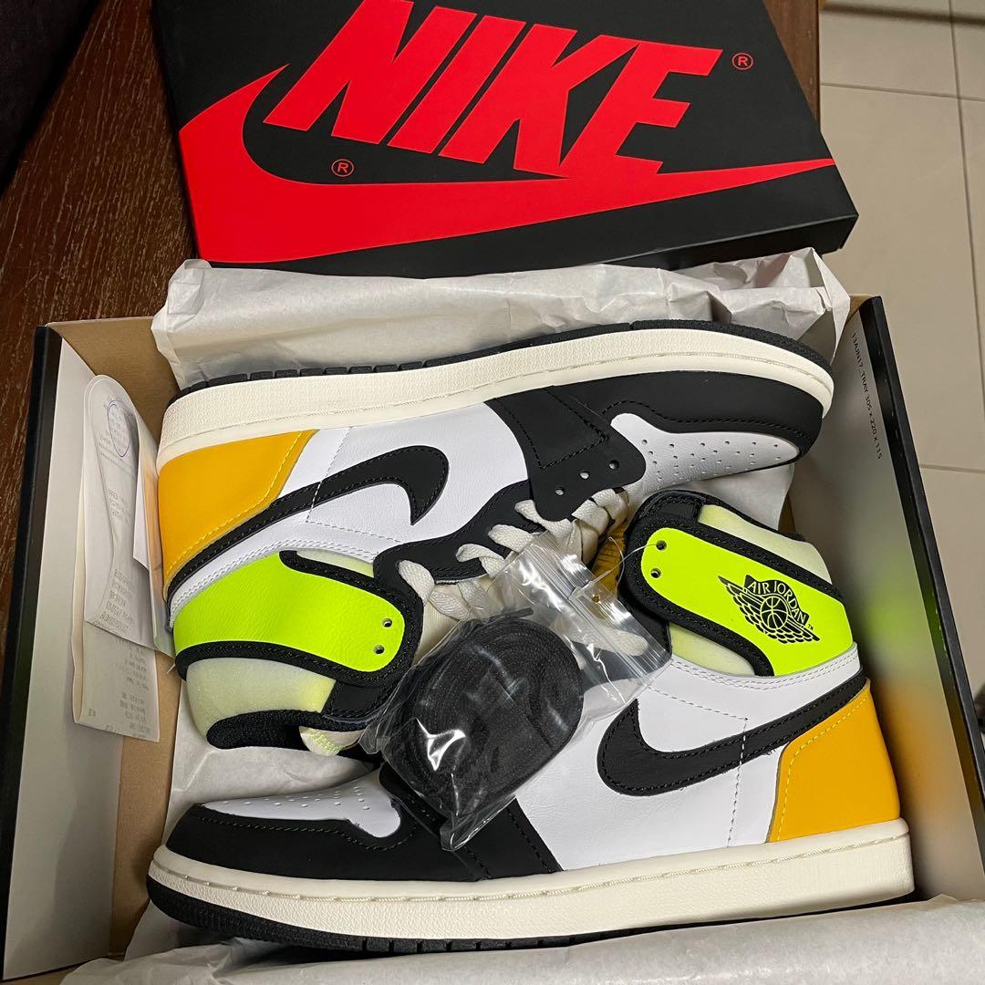 Air 27 university gold store