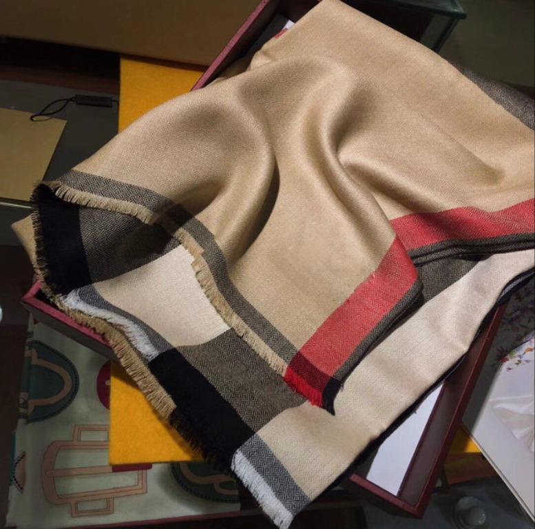 BUrberry Printed Scarf Big new cashmere scarf classic diamond
