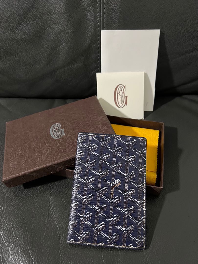 Goyard Grenelle in Navy Passport cover with 5 slots, Men's Fashion ...