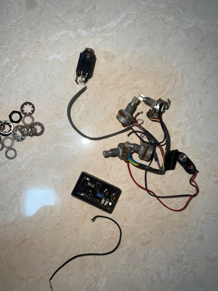 Epiphonic shop v preamp
