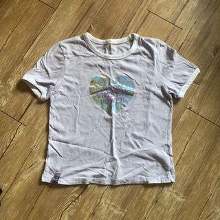 graphic tee紫色上衣