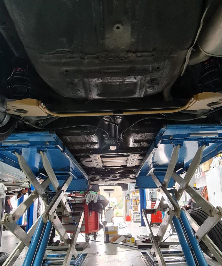Honda Jazz GK5 HERC strut bar, Car Accessories, Accessories on Carousell