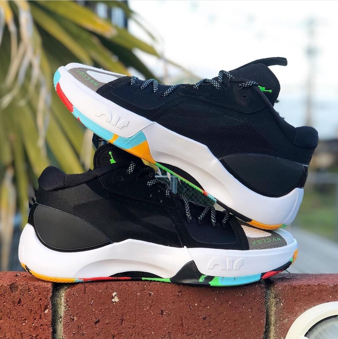 Jordan zoom separate Luka doncic, Men's Fashion, Footwear, Sneakers on