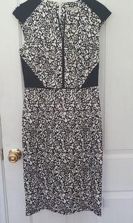 LADIES CITY DRESSING  ANIMAL PRINT SIZE 6 DRESS